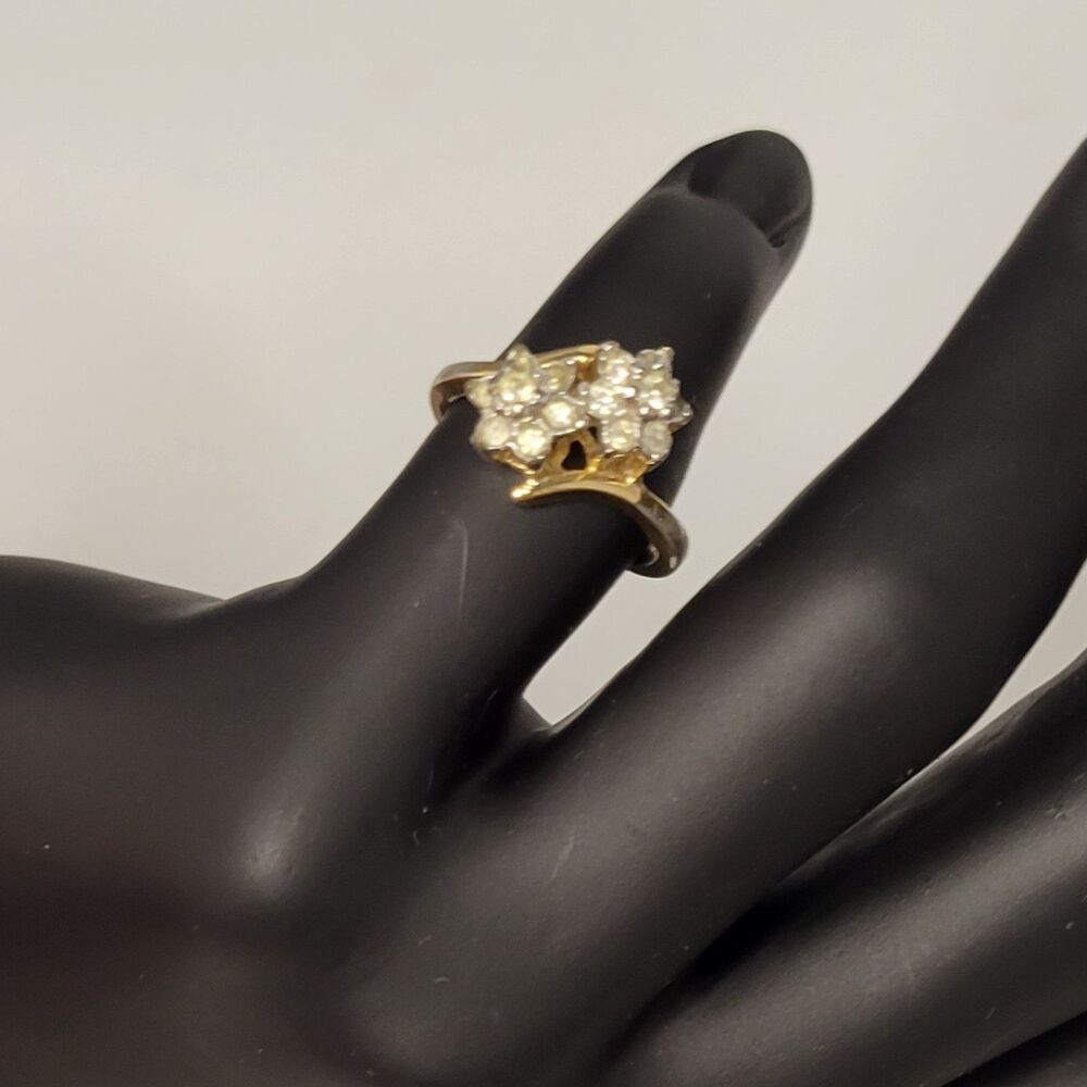 Size 4.5 Ring